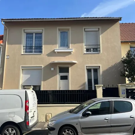 Cosy 2 Pieces Terrasse & Climatisation Metro Paris Bagneux (Hauts-de-Seine)